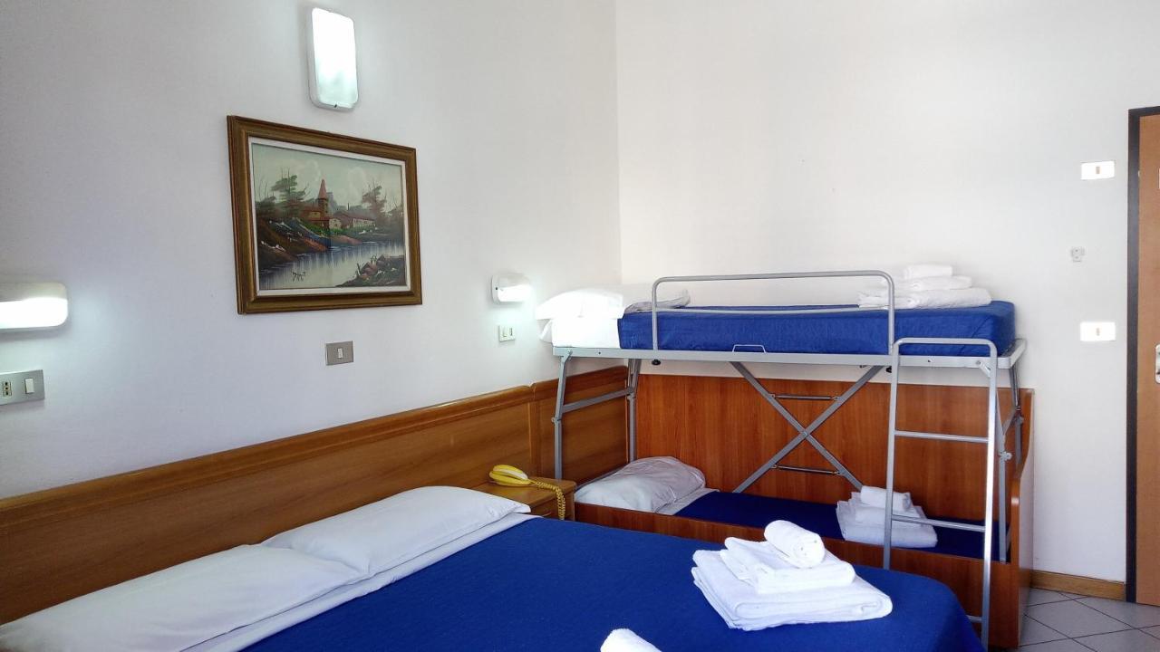 Hotel Venezia Beach San Mauro Mare Exterior foto
