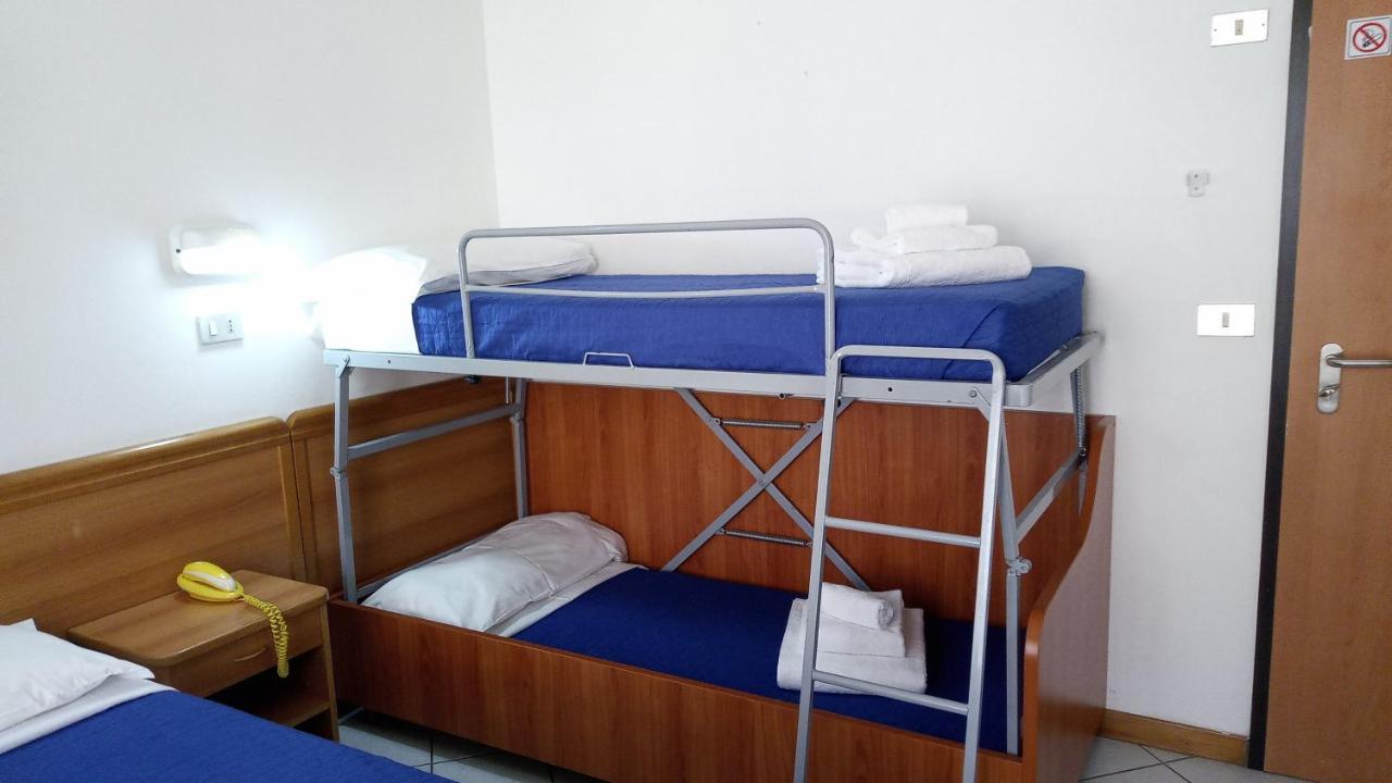 Hotel Venezia Beach San Mauro Mare Exterior foto