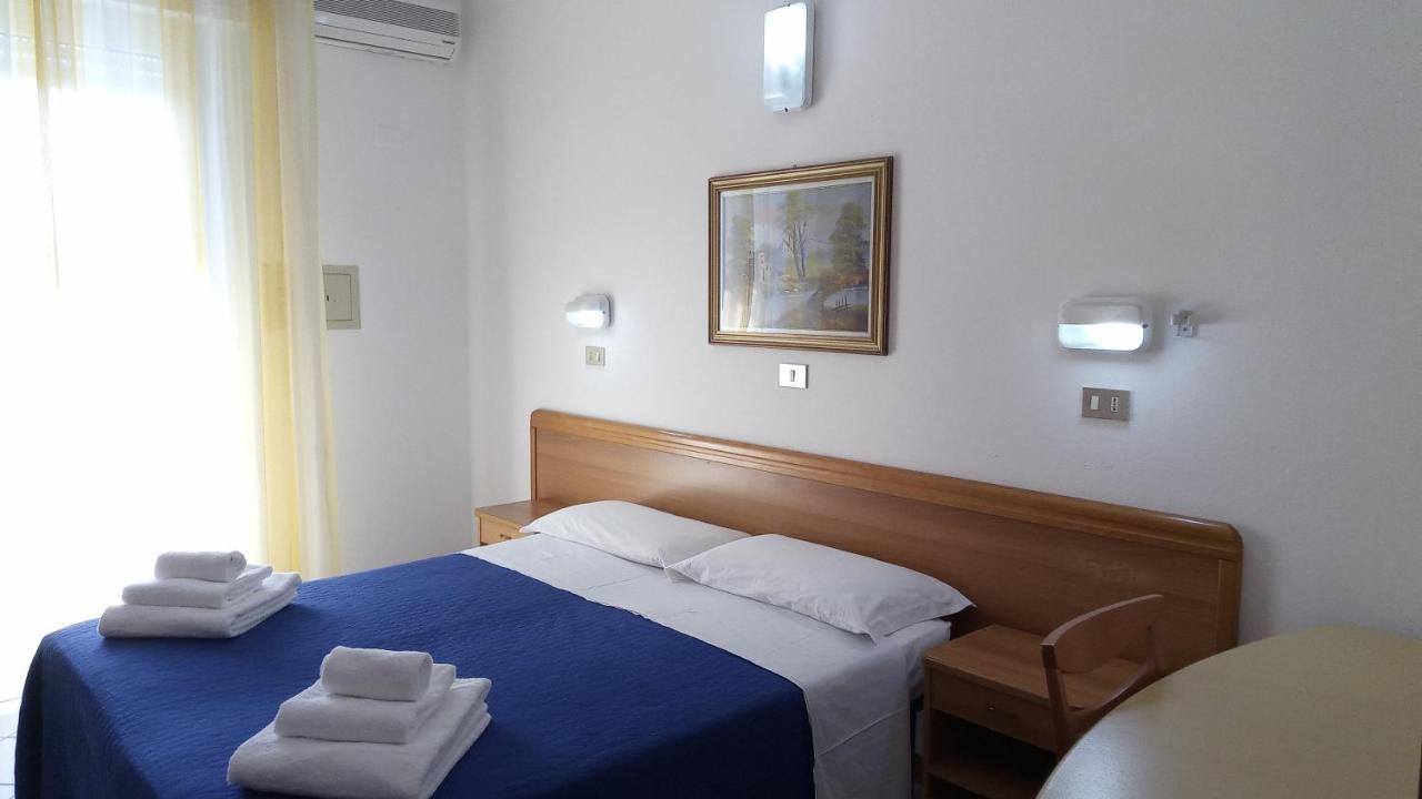 Hotel Venezia Beach San Mauro Mare Exterior foto
